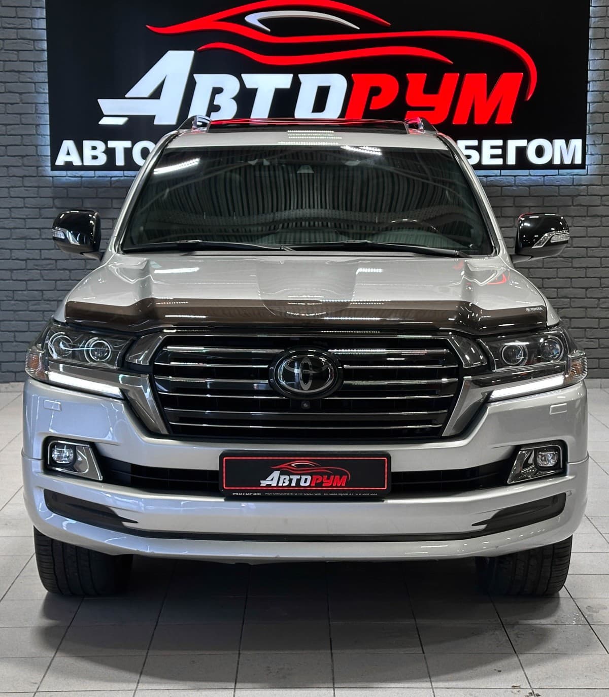 Toyota Land Cruiser 200 - 3